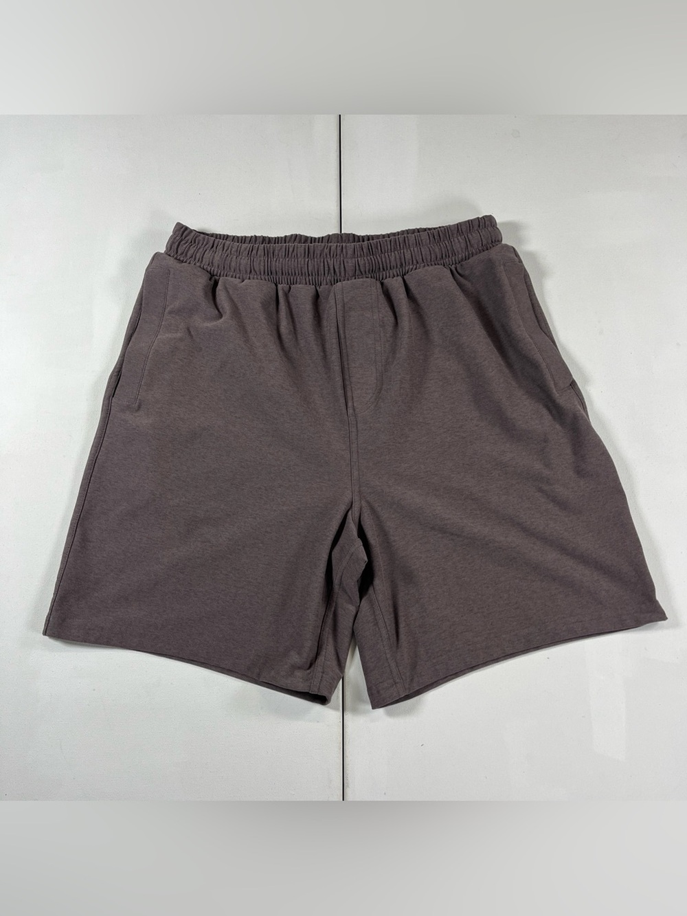 Beyond Yoga Mens Spacedye Unlimited Shorts Brown Heathered Lounge Gym 7” Men’s L